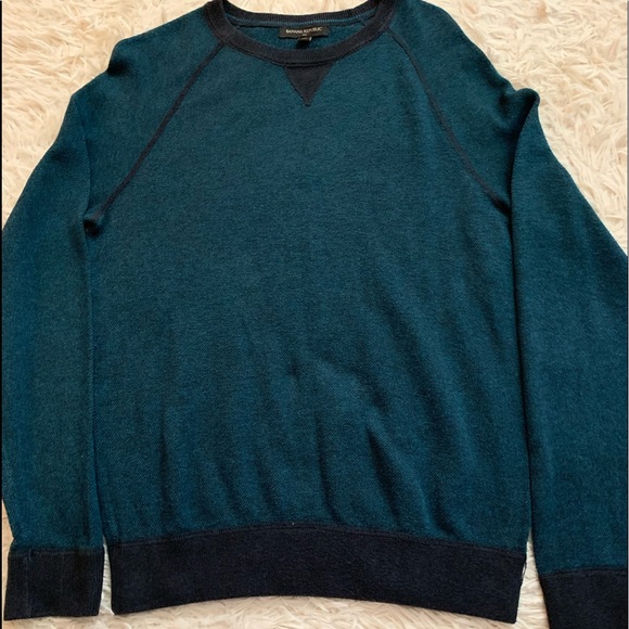 Banana Republic Sweater - Picture 3 of 9